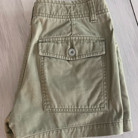 🎁Two pieces One pair of shorts size 1 and a cute crop top size S   (F) - Picture 9 of 11